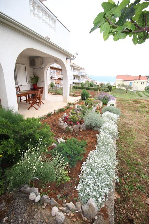 Apartamento Megi1 Vrbnik Habitación foto